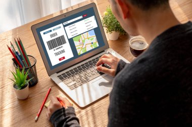 Ürün nakliyesi ve teslimatı için e-ticaret ve mod çevrimiçi iş izleme sistemi