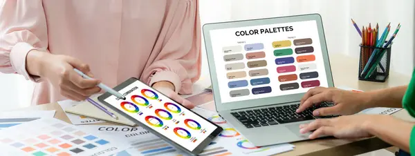 Cropped Picture Professional Designer Selects Color Using Color Theory While — Stock Photo, Image