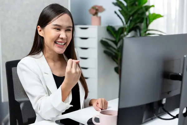 Successful Working Young Asian Businesswoman Getting Marketing Online Analysis Service — Stock Photo, Image