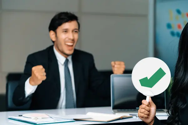 Human Resource Manager Hire Male Employment Candidate Who Pass Interviewing — Stock Photo, Image