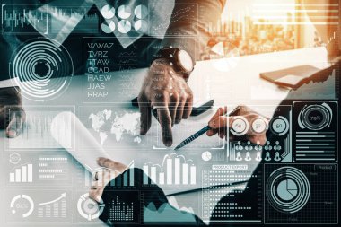 İş Mali Analitik Konsepti için Büyük Veri Teknolojisi. Modern arayüz ekranda iş satış raporları, kâr tablosu ve borsa eğilimleri analizleri hakkında muazzam bilgiler gösteriyor. uds