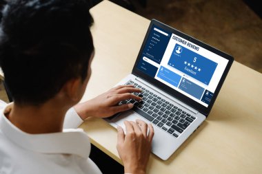 Şirket işleri için mod bilgisayar yazılımının müşteri deneyimi ve gözden geçirme analizi