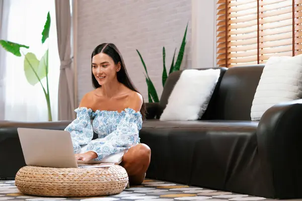 Young Woman Using Laptop Happily Browsing Internet Making Online Purchases — Stock Photo, Image