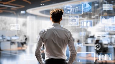 Finansal danışman veya tüccar BI ticari istihbarat veri tablosu ve grafik gösterge paneli ile çalışarak pazarlama stratejisi araştırması için karar veriyor..