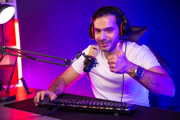 Smart Gaming Streamer Looking Camera Trendy Pose Passing Level Online — Stock Photo, Image