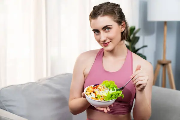 Healthy Sporty Vegetarian Woman Sportswear Bowl Fruit Vegetable Healthy Cuisine — Stock Photo, Image