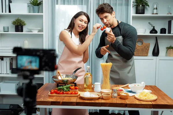 Couple Chef Influencers Cooking Show Presenting Ingredient Spaghetti Meat Chilli — Stock Photo, Image