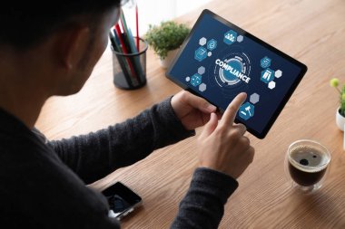 Kaliteli standartları karşılamak için mod çevrimiçi şirket işleri için uyum sistemi