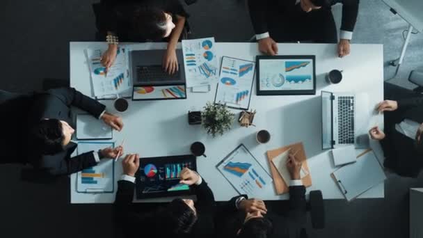 Tijdsverloop Van Het Business Team Analyseren Financiële Grafiek Plan Marketing — Stockvideo