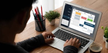 İnternet sitesindeki modish regrition için çevrimiçi aplikasyon rezervasyon takvimi