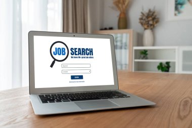 Çalışanların işe alım İnternet ağındaki iş fırsatlarını araması için mod web sitesinde online iş araması