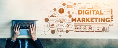 Çevrimiçi İş Konsepti için Dijital Pazarlama Teknolojisi Çözümü - Sosyal medya üzerinden dijital reklam platformu üzerinde çevrimiçi pazar tanıtım stratejisinin analitik diyagramını gösteren grafik arayüzü. uds