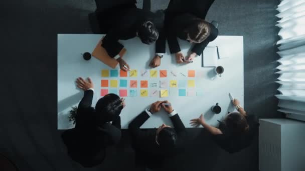 Zeitraffer Des Professionellen Business Teams Diskutieren Während Projektmanager Besprechungen Teilnehmen — Stockvideo