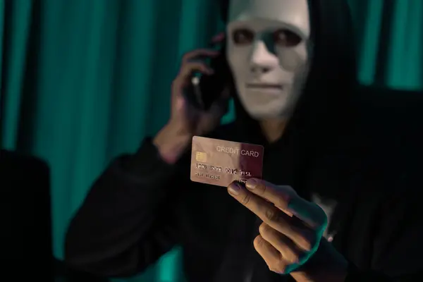White Criminal Anonymous Mask Calling Credit Card Owner Threaten Ransom — Stock Photo, Image