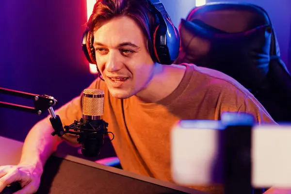 Host Channel Gaming Smart Streamer Playing Online Game Wearing Headphone — Stock Photo, Image