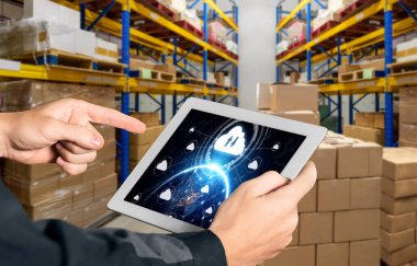 Mod uzak çalışma ve kişisel veri depolama için bulut hesaplama yazılımı