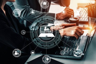 E- öğrenim ve Öğrenci ve Üniversite Konsepti Online Eğitim. Dijital eğitim kursunun teknolojisini gösteren grafik arayüzü insanların her yerden uzaktan öğrenmelerini sağlıyor. uds
