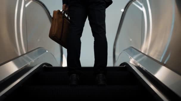 Closeup Smart Professional Business Man Leg Standing Escalators Skilled Project — Stock Video