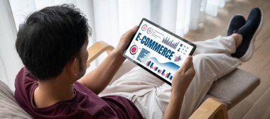 E-ticaret veri yazılımı çevrimiçi perakende şirketine satış analizi için mod gösterge tablosu sağlar