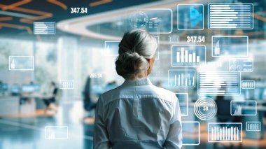 Finansal danışman veya tüccar BI ticari istihbarat veri tablosu ve grafik gösterge paneli ile çalışarak pazarlama stratejisi araştırması için karar veriyor..