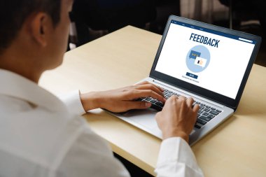 Müşteri geribildirim ve şirket işleri için mod bilgisayar yazılımı analizi