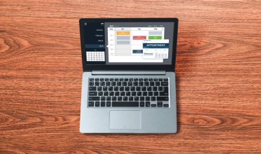 İnternet sitesindeki modish regrition için çevrimiçi aplikasyon rezervasyon takvimi
