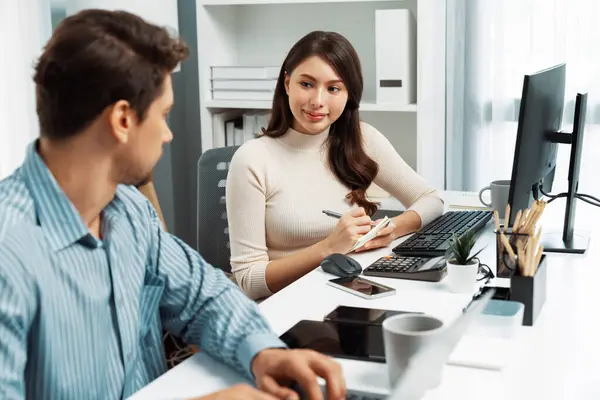 Smart Manager Talking Woman Coworker While Typing Laptop Asking Information — Stock Photo, Image