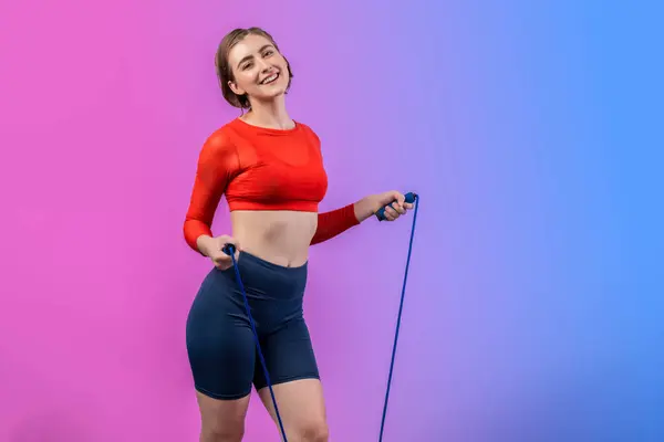 Vücut Uzunluğunun Tamamı Atletik Sportif Genç Bir Kadın Tarafından Izole — Stok fotoğraf