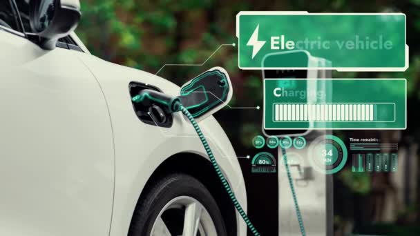 Elektrische Auto Opladen Met Digitale Batterij Status Hologram Display Door — Stockvideo