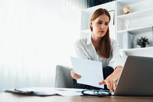 Stressed Young Woman Has Financial Problems Credit Card Debt Pay — Stock Photo, Image