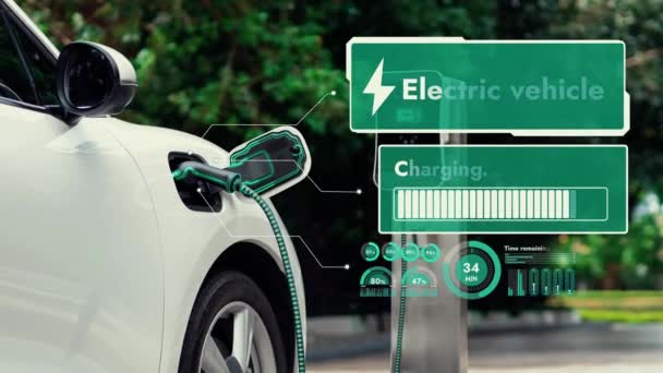 Elbil Uppladdning Med Digital Batteri Status Hologram Visning Futuristiska Smart — Stockvideo