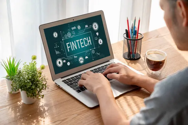 Pazarlama stratejisini analiz etmek için kullanılan Fintech finansal teknoloji yazılımı