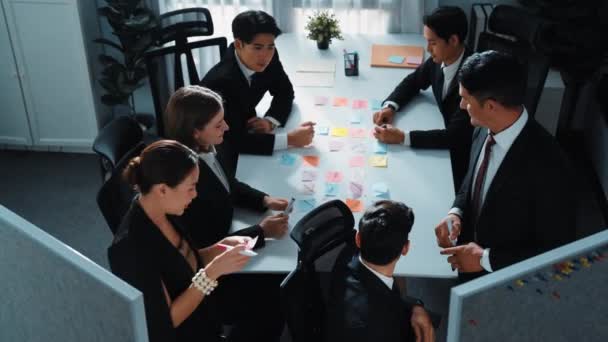 Top View Van Marketing Team Brainstorm Idee Terwijl Executive Manager — Stockvideo