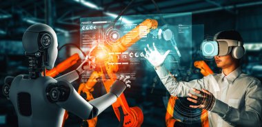 XAI Mekanize Endüstri Robotu ve insan işçileri gelecekteki fabrikada birlikte çalışıyorlar. Sanayi devrimi ve otomasyon üretim süreci için yapay zeka kavramı.