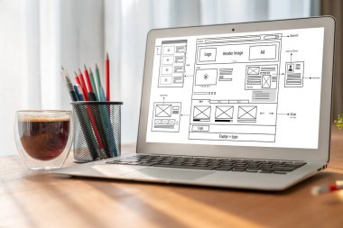 Web sitesi tasarım yazılımı çevrimiçi perakende ticaret ve e-ticaret için model şablonu sağlar