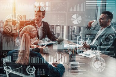 İş Mali Analitik Konsepti için Büyük Veri Teknolojisi. Modern arayüz ekranda iş satış raporları, kâr tablosu ve borsa eğilimleri analizleri hakkında muazzam bilgiler gösteriyor. uds