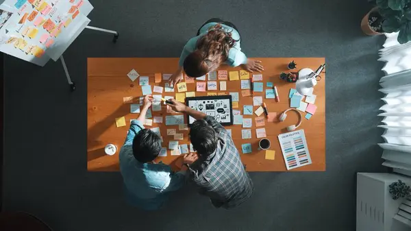 Time Lapse Creative Designer Working Together Brainstorming Idea Using Sticky —  Fotos de Stock