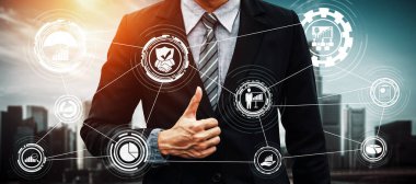 Ticari Yatırım Konsepti Risk Yönetimi ve Değerlendirmesi. Beklenmedik kayıpları kontrol etmek ve finansal güvenliği sağlamak için riskli plan analizinde stratejinin sembollerini gösteren modern arayüz. uds