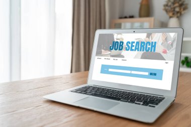 Çalışanların işe alım İnternet ağındaki iş fırsatlarını araması için mod web sitesinde online iş araması