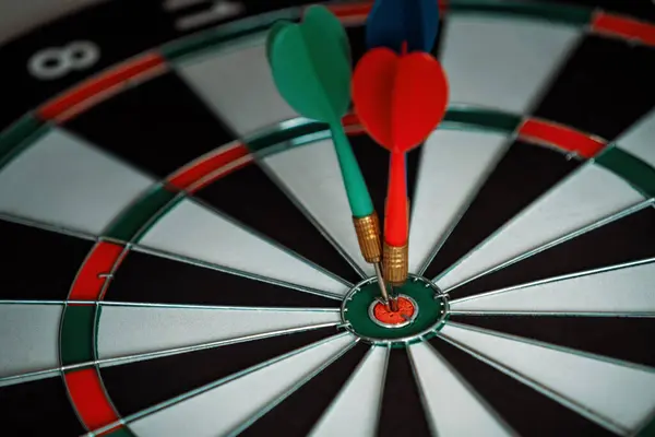 Concept Challenge Business Marketing Bullseye Intelligent Customer Reaching Dart Strategy — Stock Photo, Image