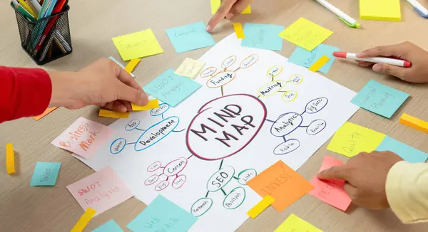 Professional Startup Group Share Creative Marketing Idea Using Mind Map — Stock Photo, Image