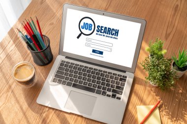 Çalışanların işe alım İnternet ağındaki iş fırsatlarını araması için mod web sitesinde online iş araması