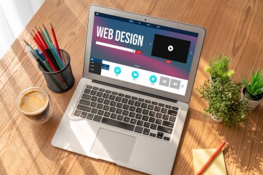 Web sitesi tasarım yazılımı çevrimiçi perakende ticaret ve e-ticaret için model şablonu sağlar