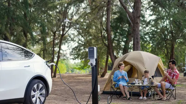 Outdoor Avontuur Familie Vakantie Camping Natuur Reizen Met Eco Vriendelijke — Stockfoto