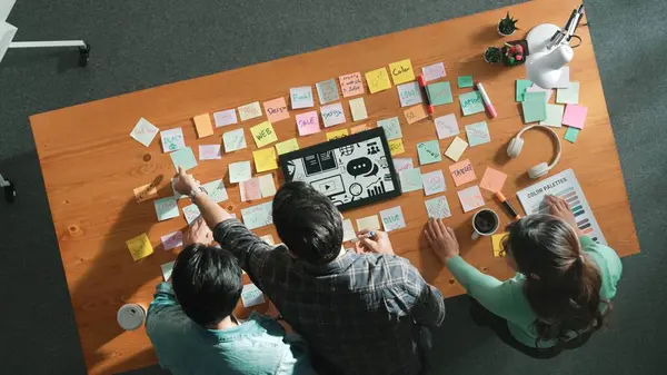 Time Lapse Creative Designer Working Together Brainstorming Idea Using Sticky —  Fotos de Stock