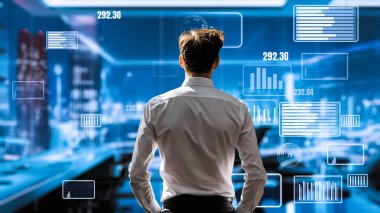 Finansal danışman veya tüccar BI ticari istihbarat veri tablosu ve grafik gösterge paneli ile çalışarak pazarlama stratejisi araştırması için karar veriyor..