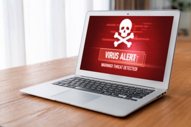 Bilgisayar ekranındaki virüs uyarısı mobil siber tehdit, hacker, bilgisayar virüsü ve kötü amaçlı yazılım tespit edildi