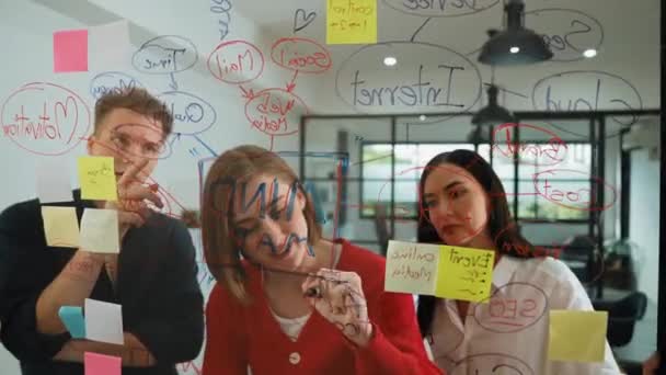 Junge Kreative Start Business Team Brainstorming Idee Und Lösung Von — Stockvideo