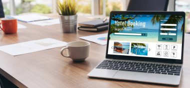 Çevrimiçi otel konaklama rezervasyon sitesi mod rezervasyon sistemi sağlar. Seyahat teknolojisi kavramı .