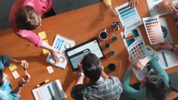 Zeitraffer Dem Geschäftsleute Zusammenarbeiten Webdesign Entwickeln Luftaufnahme Eines Designer Brainstormings — Stockvideo